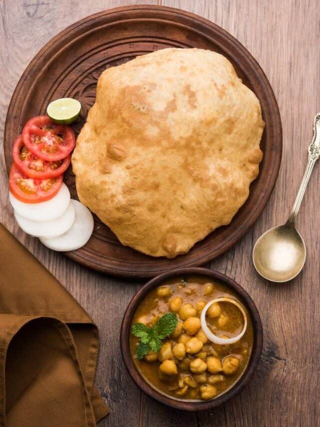 Delicious छोले भटूरे कैसे बनाएं?